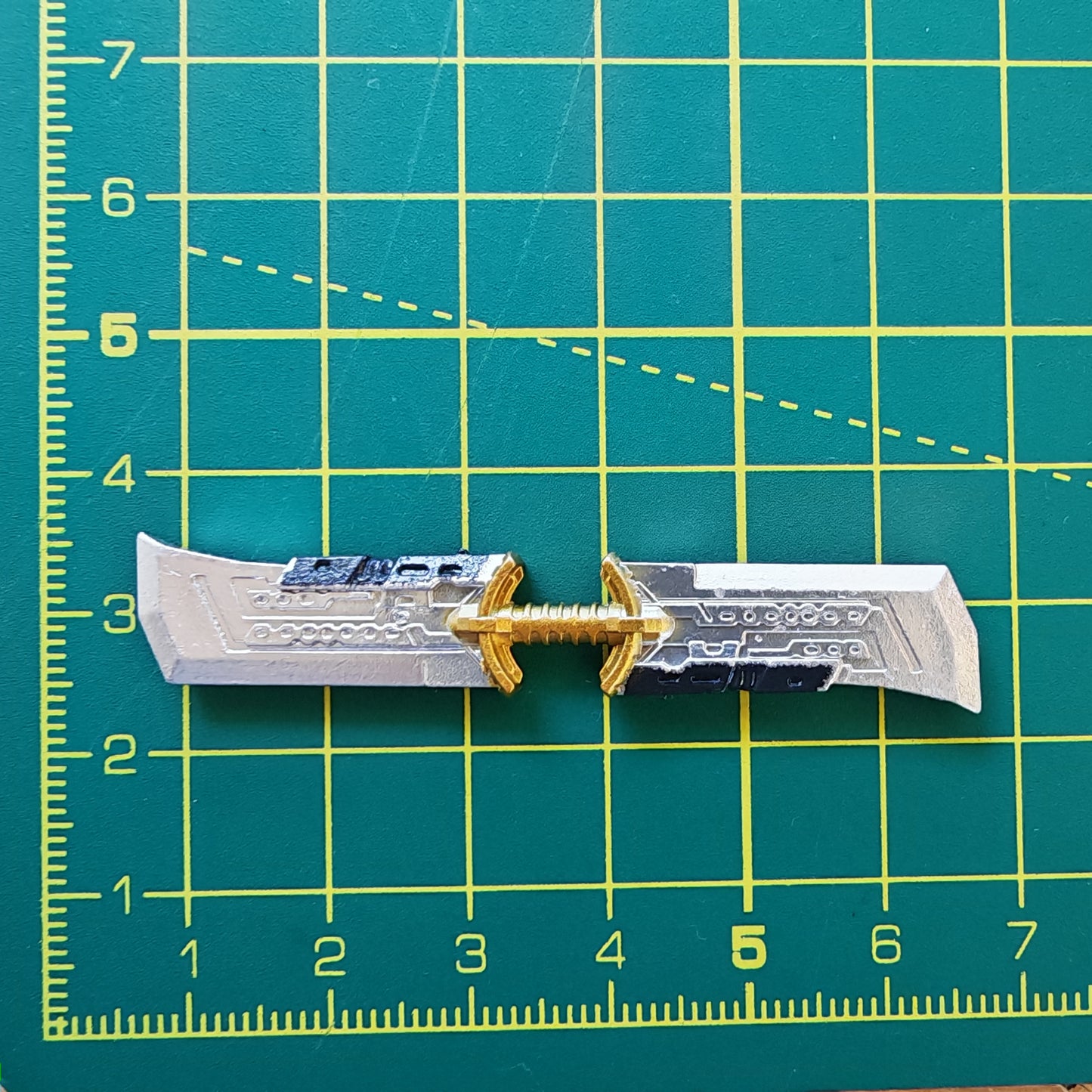 Mad Titan Battle Sword replica U0040