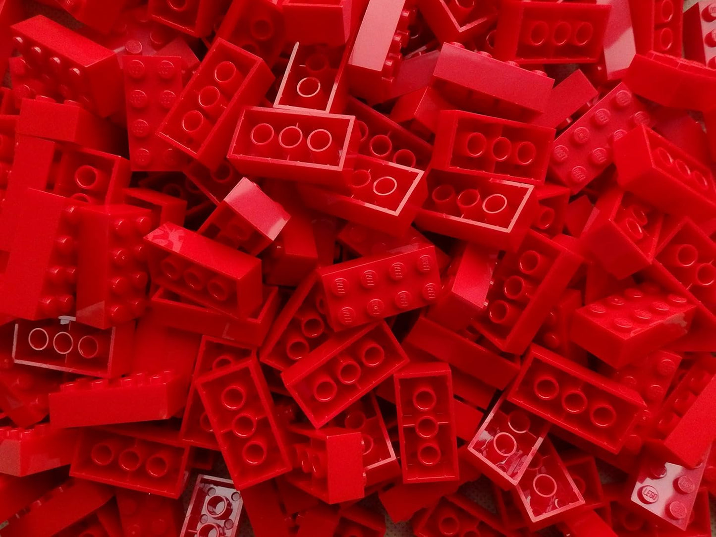 2x K8 Boxes of new 2x4 LEGO bricks  RED/LIME